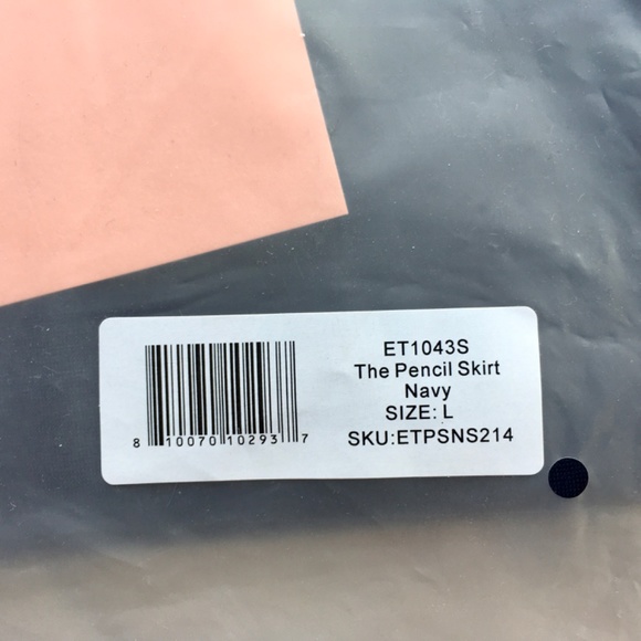 Evy’s Tree Pencil Skirt in Navy - NWT - Picture 2 of 5